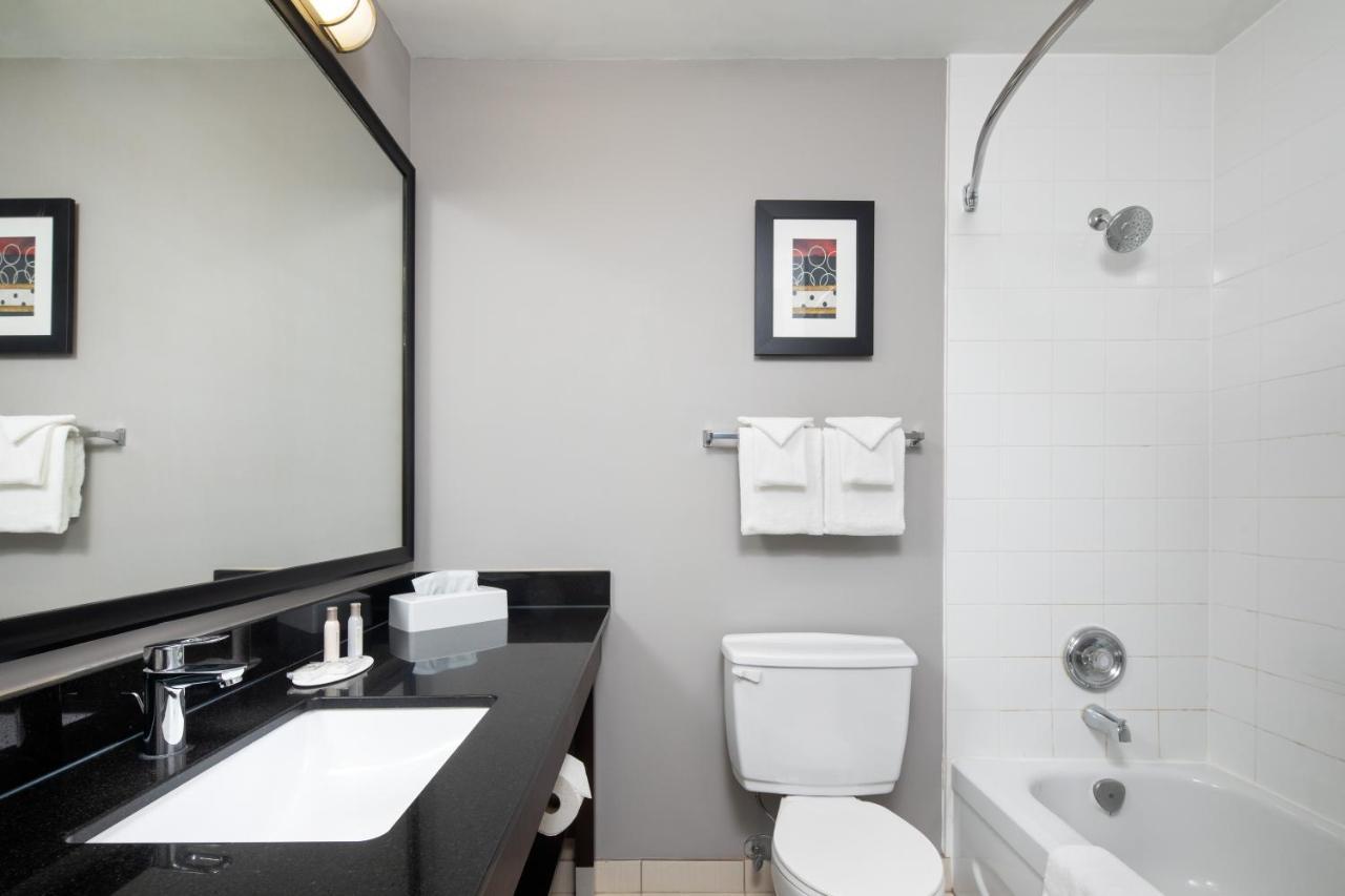 Travelodge Hotel By Wyndham Sudbury Bagian luar foto