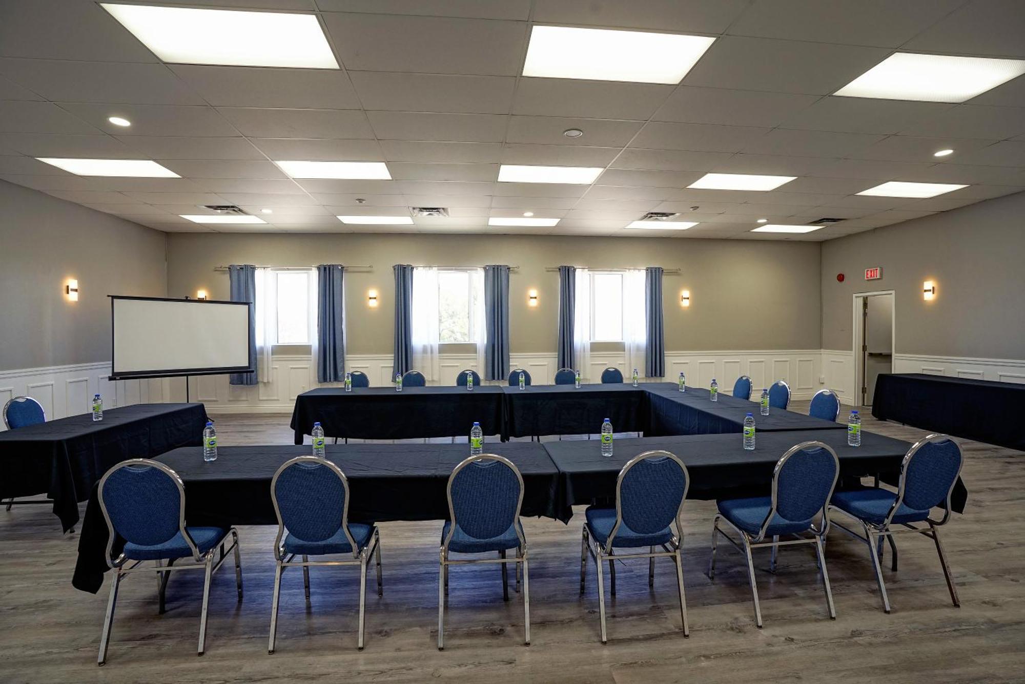 Travelodge Hotel By Wyndham Sudbury Bagian luar foto