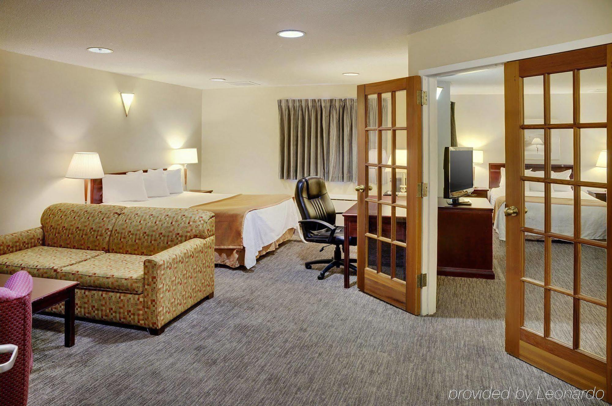 Travelodge Hotel By Wyndham Sudbury Bagian luar foto